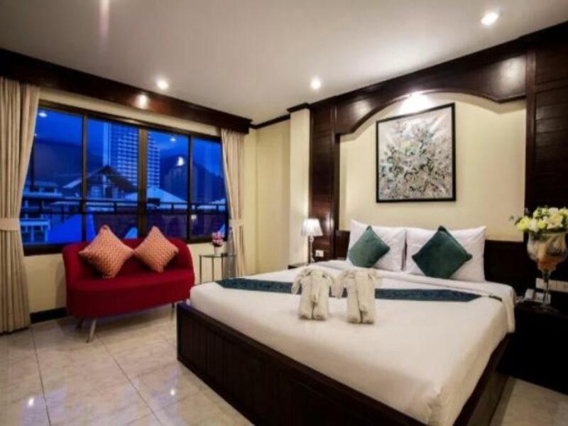 @ White Patong Hotel Exterior foto