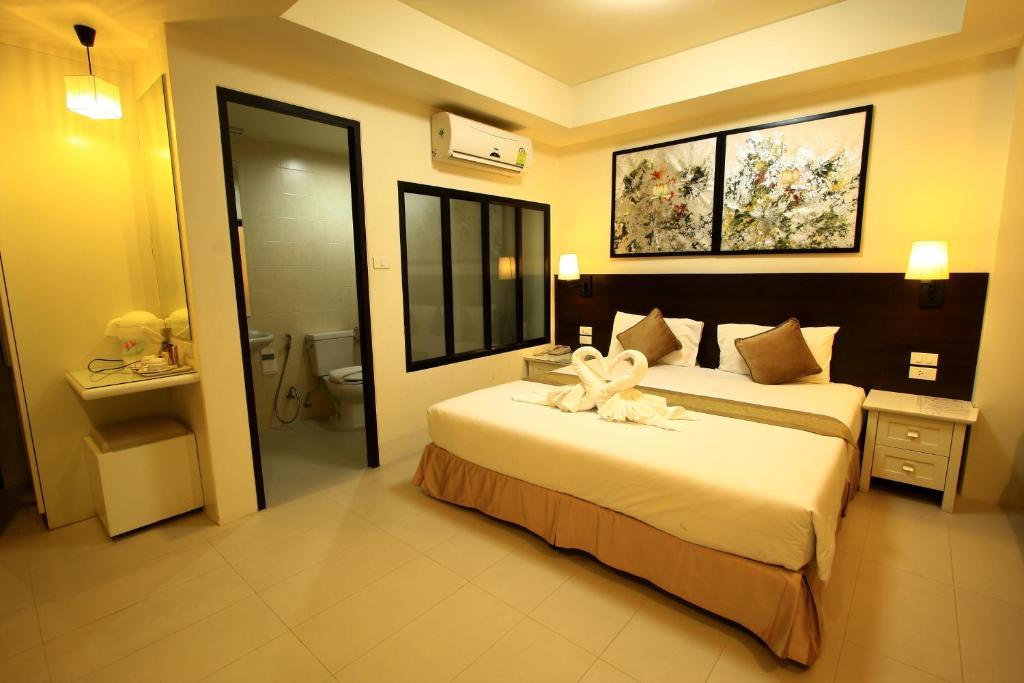 @ White Patong Hotel Cameră foto